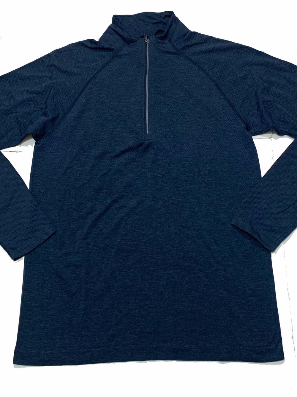 Lululemon navy Metal Vent Tech 1/2
Zip pullover